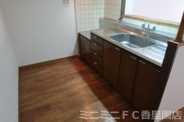 ヴィルヌーブエストのキッチン|人気のカウンターキッチン