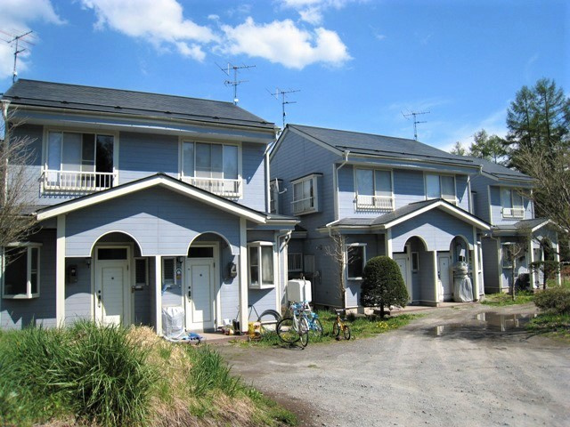 ここだけ、板張りの味わいの外観