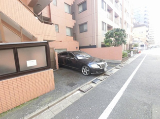 【駐車場】