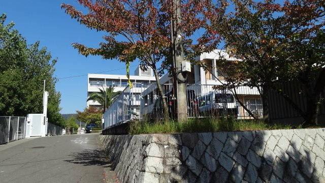 箕面市桜ケ丘２丁目　新築一戸建の周辺|箕面市立第３中学校