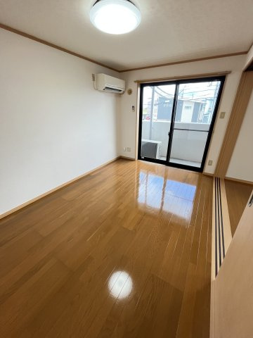 フジパレス皆生の洋室