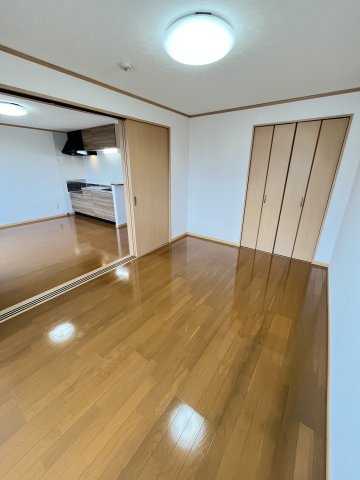 フジパレス皆生の洋室