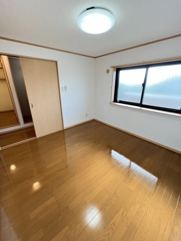 フジパレス皆生の洋室