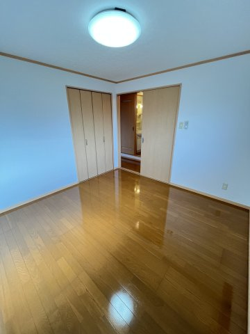 フジパレス皆生の洋室