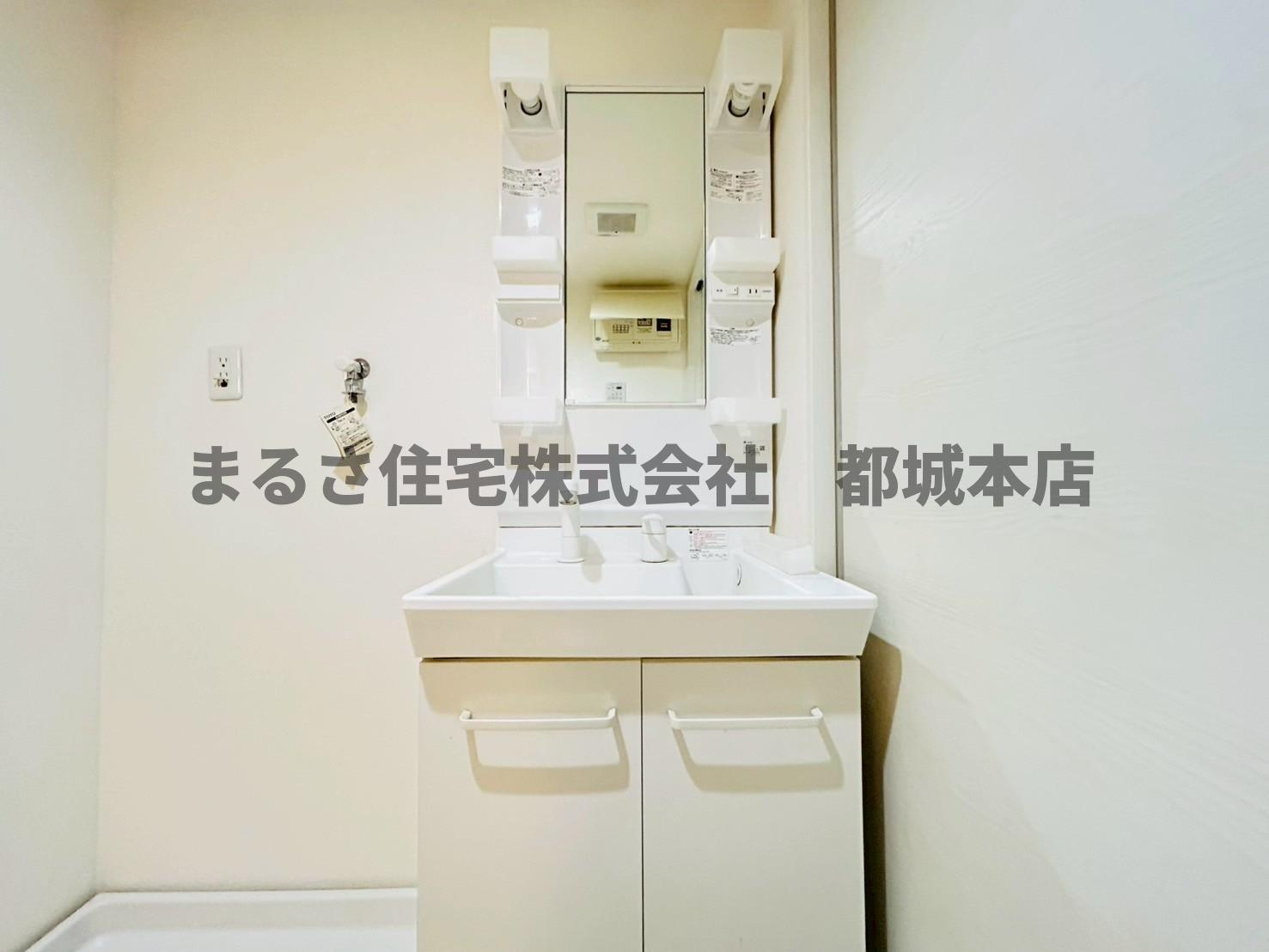 DOLCEVITA西町の洗面所