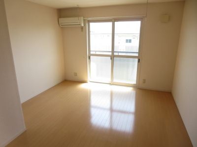 【居間・リビング】 | カンフォーラ | ※同物件別室参考写真