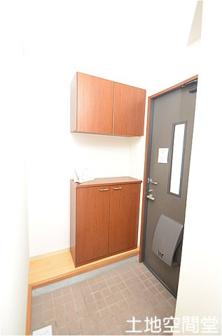 グランフィール華里の玄関