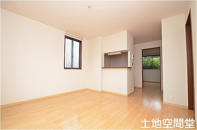 グランフィール華里の居間・リビング