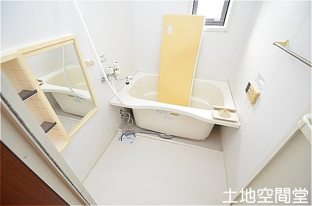 グランフィール華里の浴室