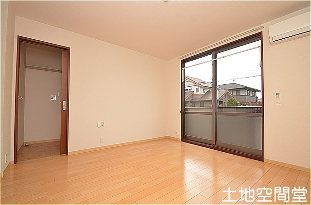 グランフィール華里の居間・リビング