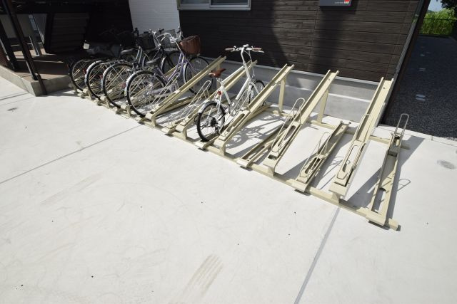 リブリ・ビクトリアスビージーのその他共用部分|敷地内に駐輪場あります