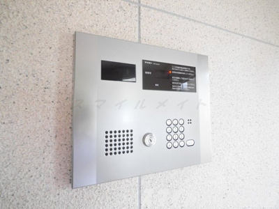 【セキュリティ】 | セレーノ鎌倉長谷 | 室内写真は同タイプ別室の写真です。現況と異なる部分は現況優先となります。