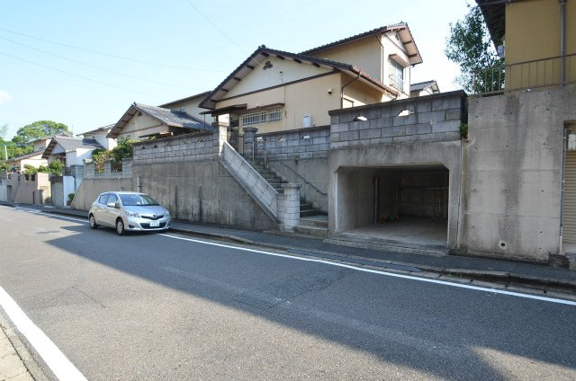 中古住宅　力丸町の前面道路含む現地写真