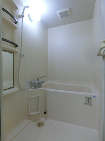 プリムローズⅢＢ棟の浴室