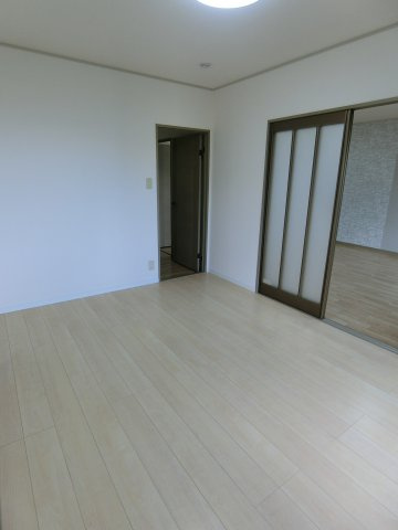 プリムローズⅢＢ棟の洋室