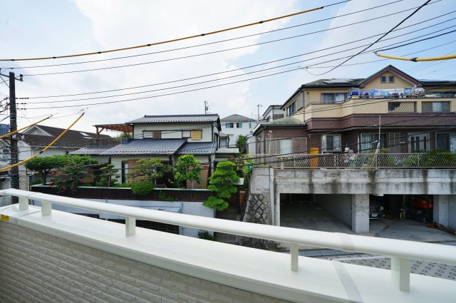 保土ヶ谷区初音ヶ丘全２棟　新築戸建【成約】の展望|隣家との適度の距離が嬉しいですね