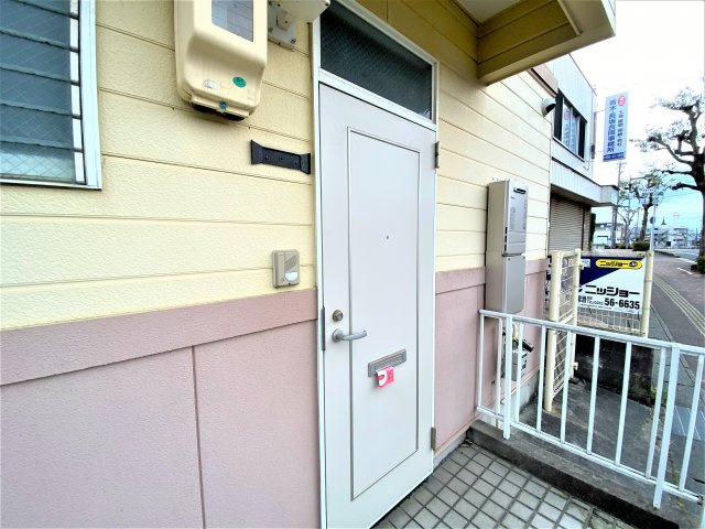 サカエハイツⅠの玄関