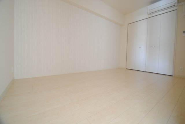 ウィリングネクストの洋室