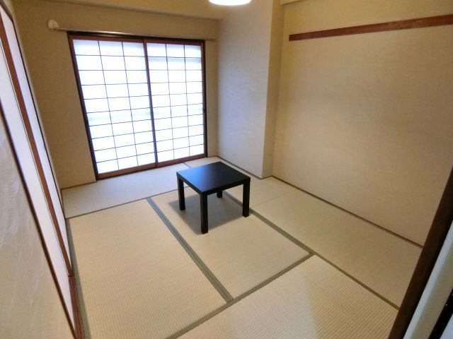 グレースコート青葉丘の和室