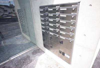 【設備】 | Jackson Street 521 | 宅配ボックス