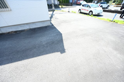 【駐車場】 | 辻村店舗（田井庄）