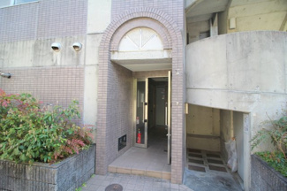 【エントランス】