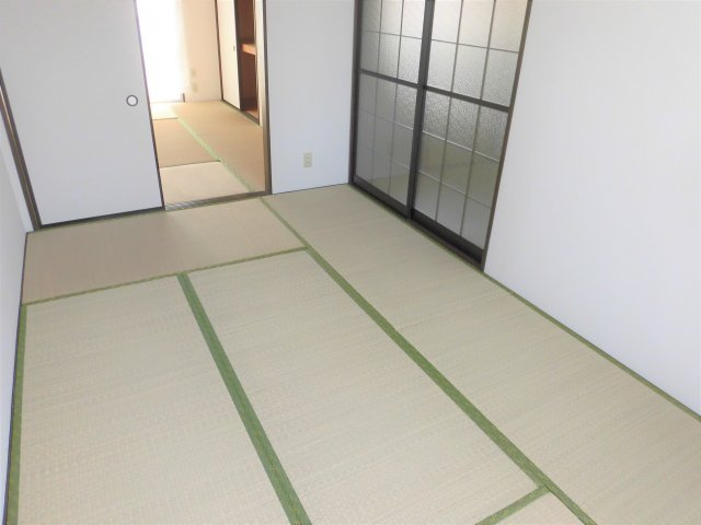 アトウレ中川の内装