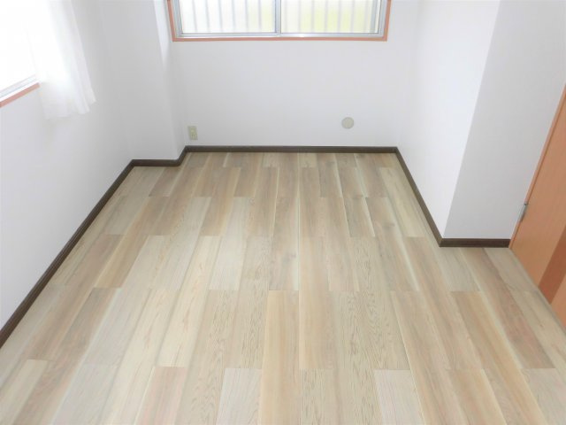 メゾン宿地の洋室