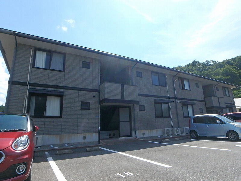 バームクーヘンC棟の外観