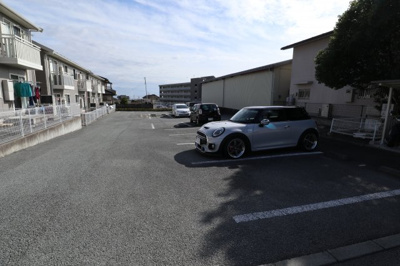 【駐車場】 | グランシャリオC(有野)
