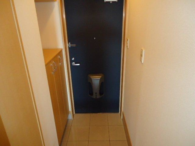 メゾンガイアの玄関