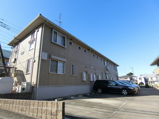 【外観】 | 田園都市線「宮崎台」駅より徒歩圏内の2階建てアパート！大通りに出れば、コンビニや飲食店が並んでいて便利ですよ◎