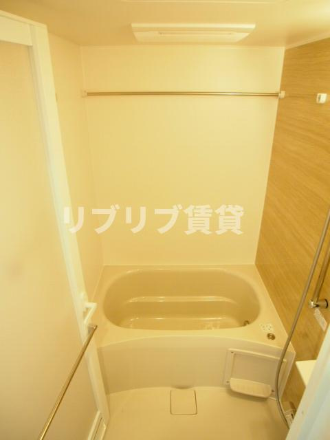 ロイジェントパークス千葉中央の浴室