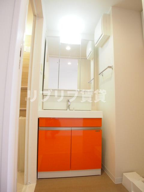 ロイジェントパークス千葉中央の洗面所