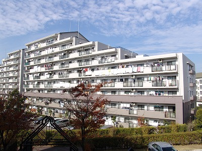 アクシス光ヶ丘４号棟の外観|スーパー、小・中学校近く