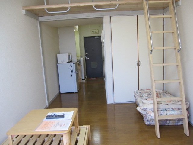 【居間・リビング】 | レオパレスプティメゾン雅 | レオパレスプティメゾン雅 (Good Home)
