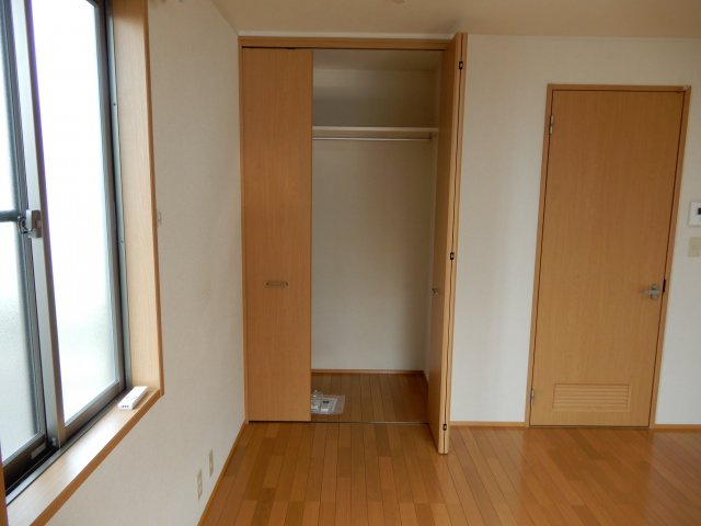 グリーンハウス新美の収納