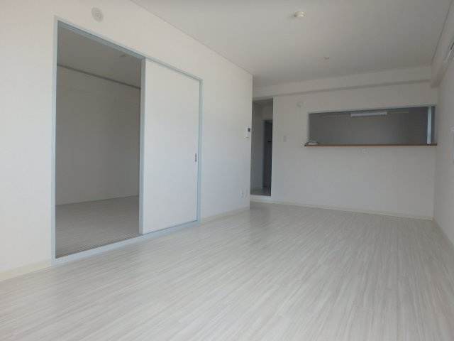 グレーストミタ