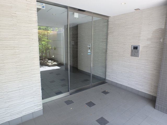 アンギンルマのエントランス