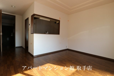 【居間・リビング】 | 戸頭海老原ハイツ