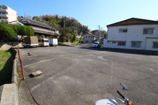 【駐車場】