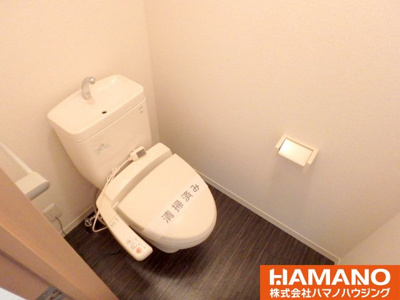 【トイレ】 | ウェリナパレス | シンプルで使いやすいトイレです（反転タイプ）