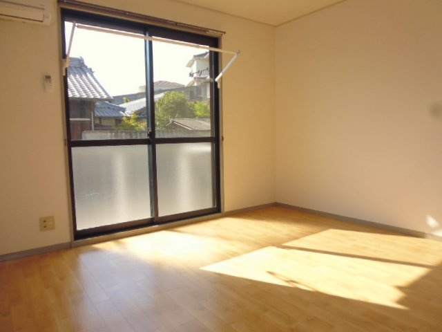 セジュール由城の居間・リビング|洋室