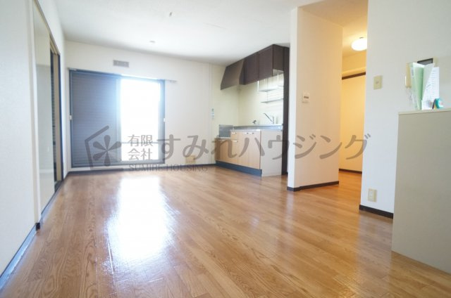 グランドタウンⅠの居間・リビング