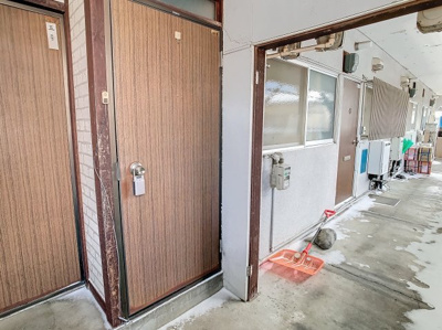 【エントランス】 | ナナメ天井かくれ部屋! 忍忍。