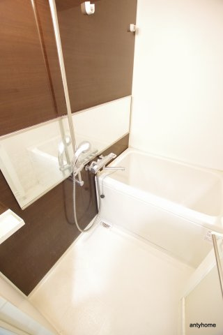 レジディア新大阪　仲介手数料無料の浴室