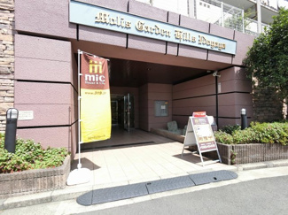 【エントランス】 | 京浜急行線「井土ヶ谷」駅徒歩9分と好立地！