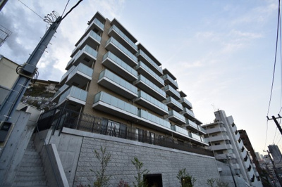 【外観】 | パレスレージ山手石川町 | 最上階6階部分・3方向角部屋で眺望良好！