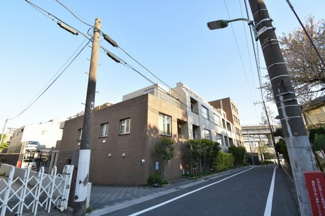 【外観】 | 都営浅草線「馬込」駅徒歩8分と好立地。雨の日や帰宅時間が遅い方も安心です♪