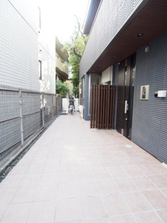 【エントランス】 | 広々としたエントランスです